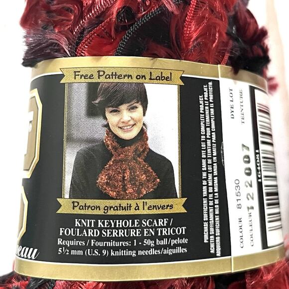 Bernat Boa Yarn Lot of 2 Skeins 1.75 Oz Ea Cardinal Red & Black - Picture 6 of 6